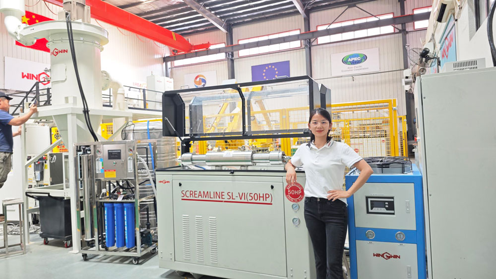 robotic-waterjet-cutting-system-with-hp-pump.jpg